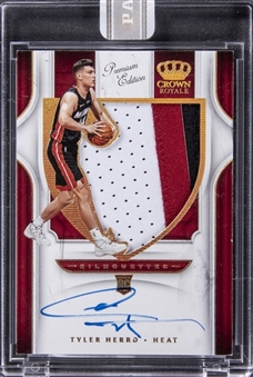 2019/20 Panini Crown Royale Premium Edition "Silhouettes" #132 Tyler Herro Signed Patch Rookie Card (#1/1) White Box - Panini Sealed 